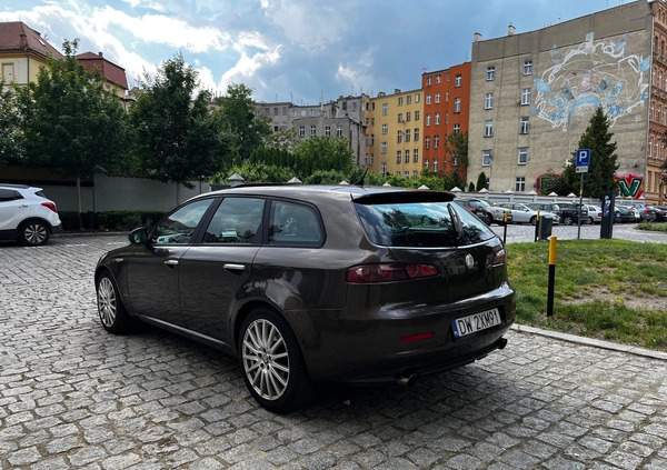 Alfa Romeo 159 cena 18000 przebieg: 263773, rok produkcji 2007 z Wrocław małe 172